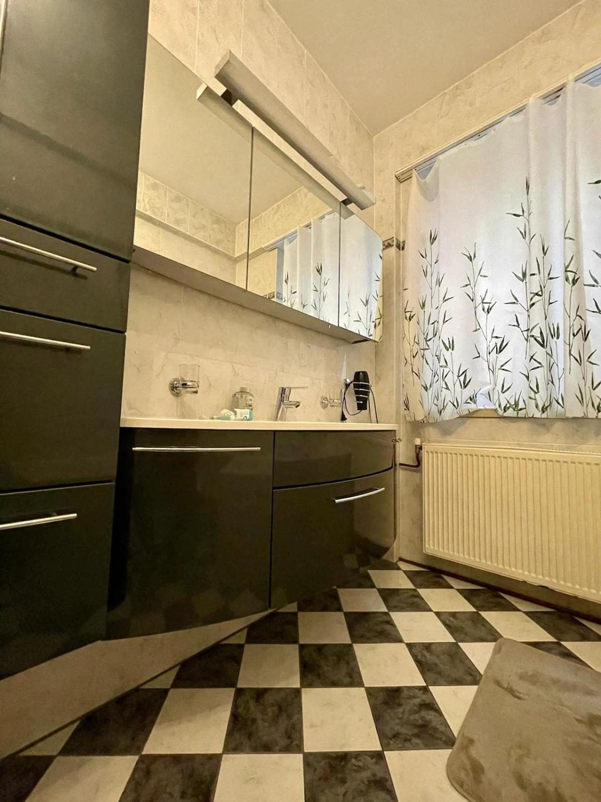 Gemutliche Wohnung Mit Super Lage Wien Exterior foto
